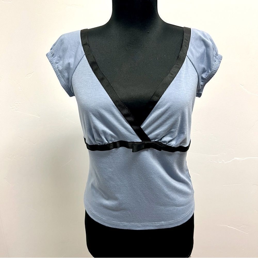 Vintage y2k Jonathan Martin top. Deep v neckline empire in blue and black szL